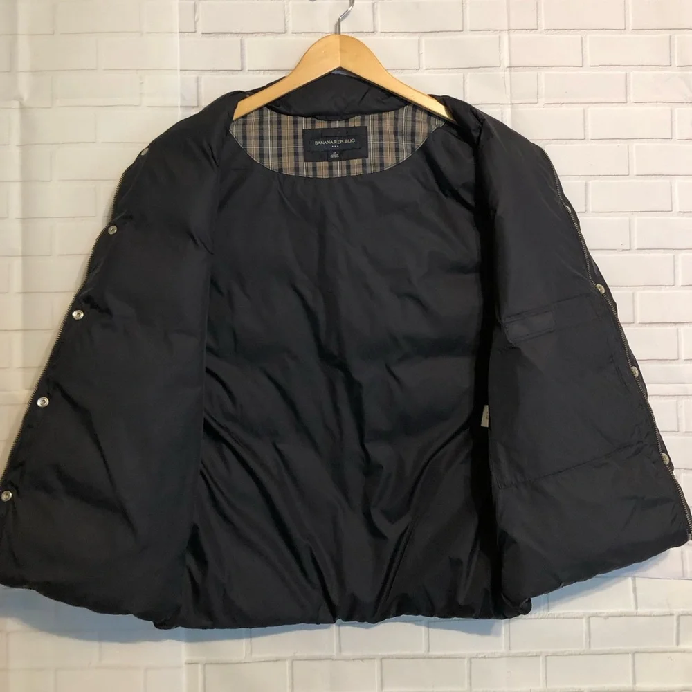 Banana Republic Men's Quilted Black Down Puffer Zip Front/Button Vest Jacket M - Picture 3 of 14